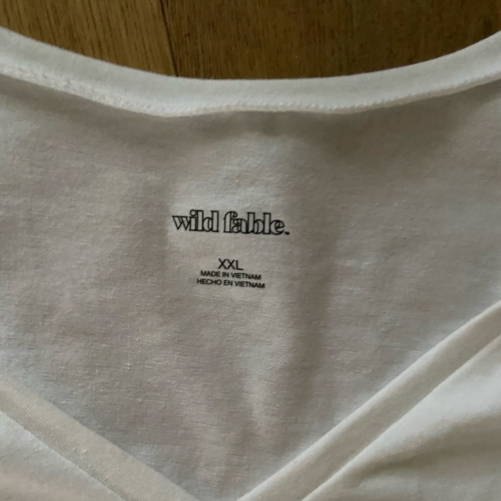 basic white crop - Picture 2 of 2